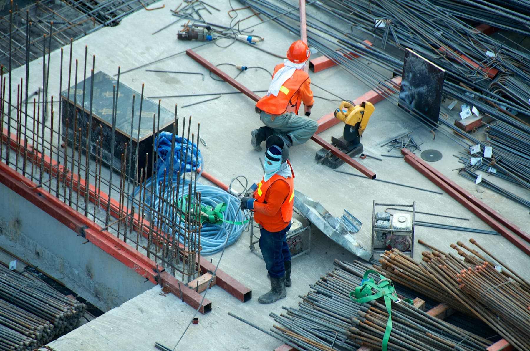 Be the first call when burst pipes, sewer backups, and water heater failures hit. presentation