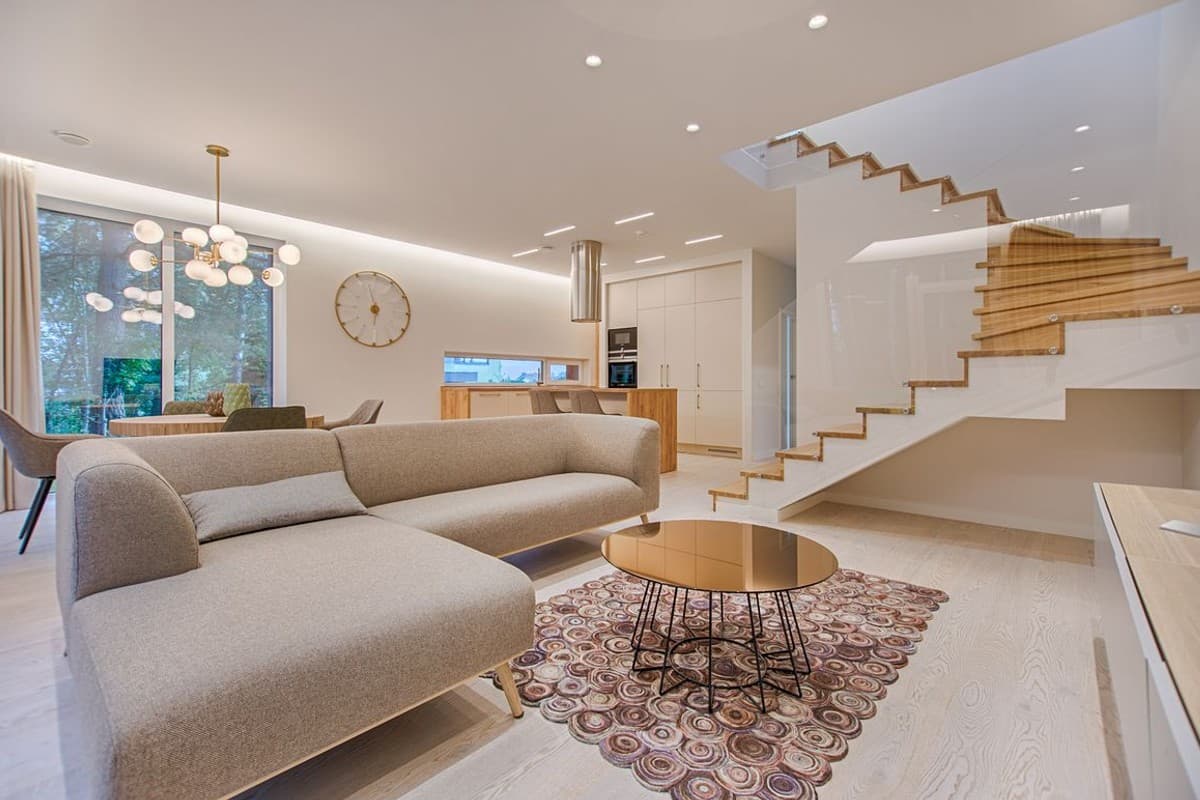 Drive showroom foot traffic and booked in-home measurement appointments. presentation